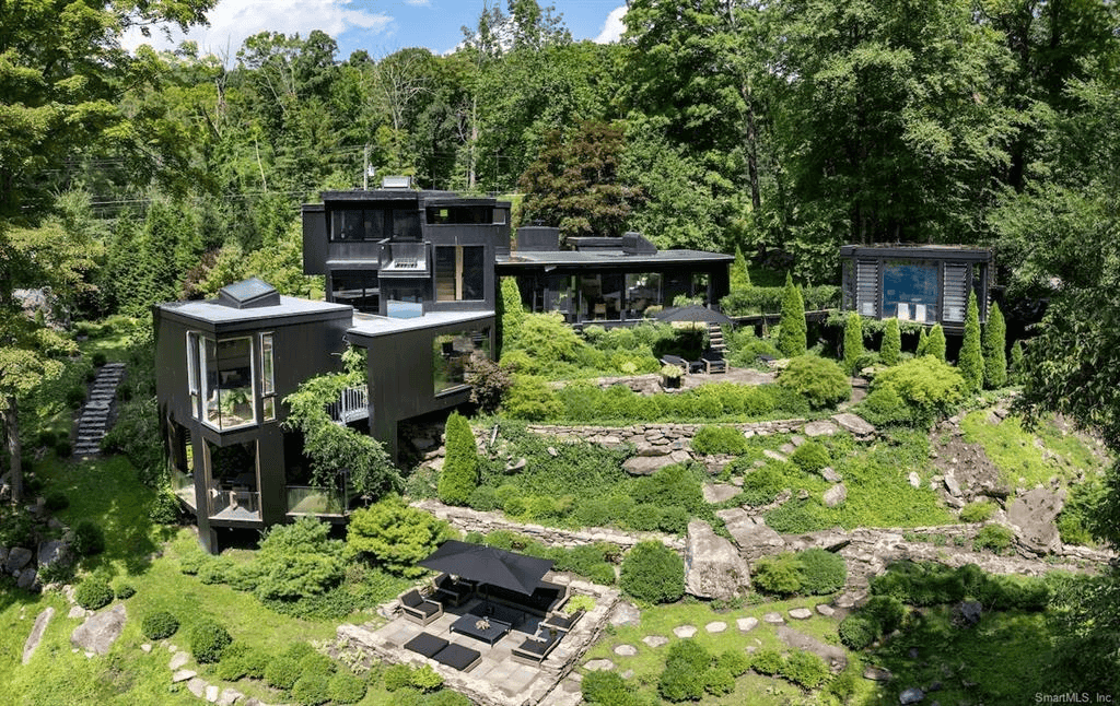 Five Sales in a Tiny Connecticut Town Reveal What Luxury Buyers Truly Value