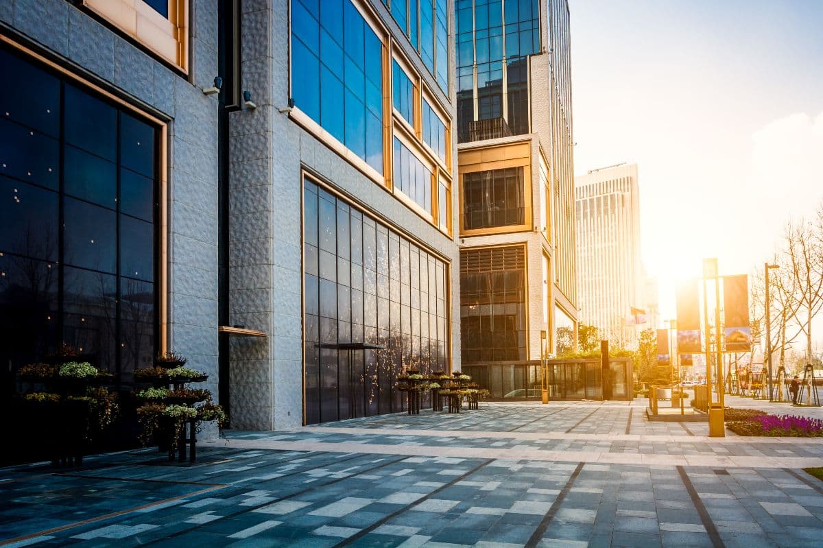 AI Compresses Commercial Real Estate Prospecting from Days to Minutes