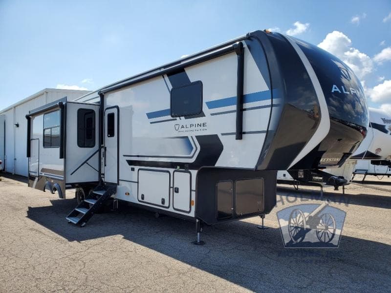Holman RV Expands Inventory with Keystone Avalanche Models and Financing Assistance in Ohio