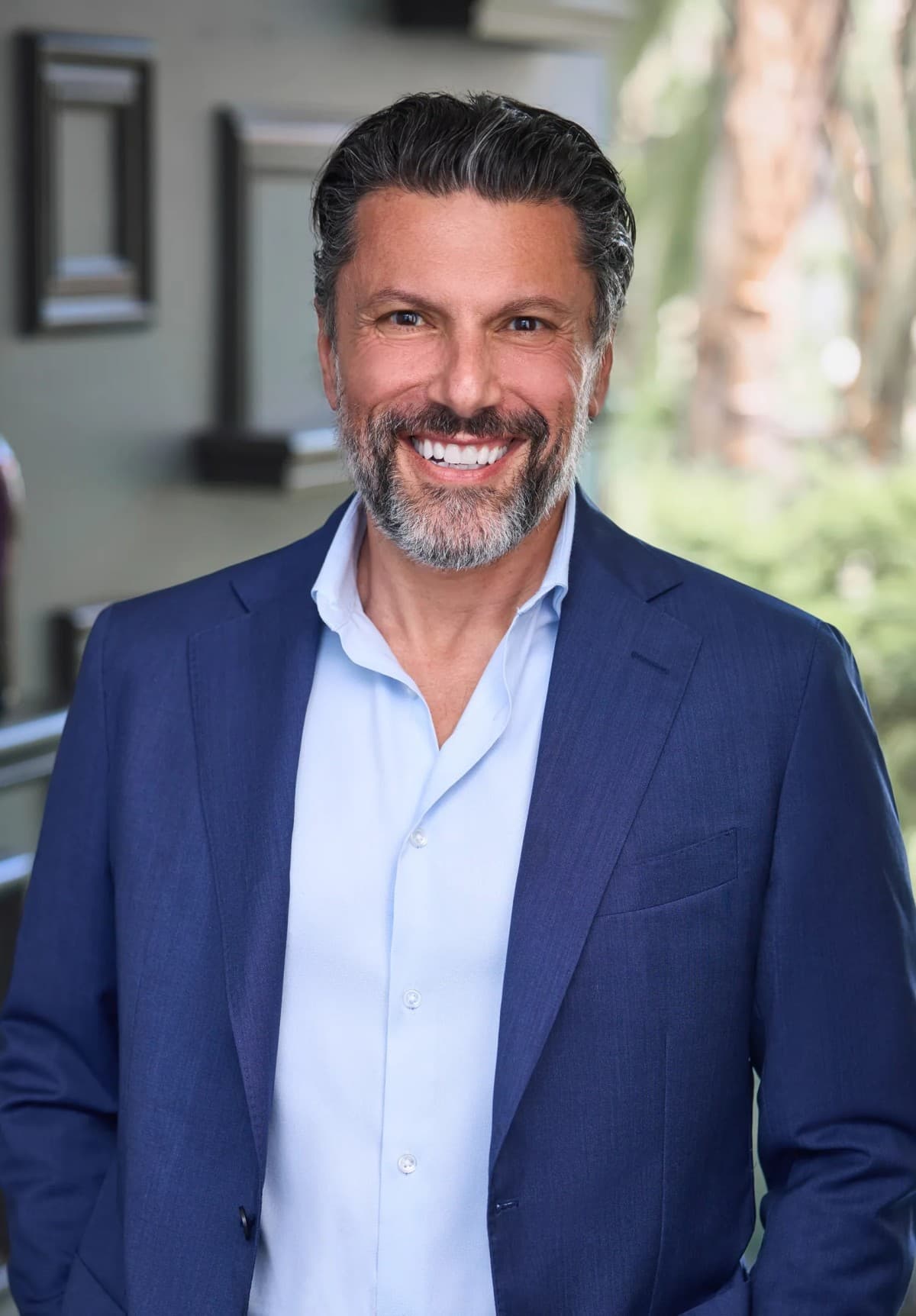 Cardiologist's New Book Addresses Persistent Gap in Awareness of Women's Heart Disease Symptoms