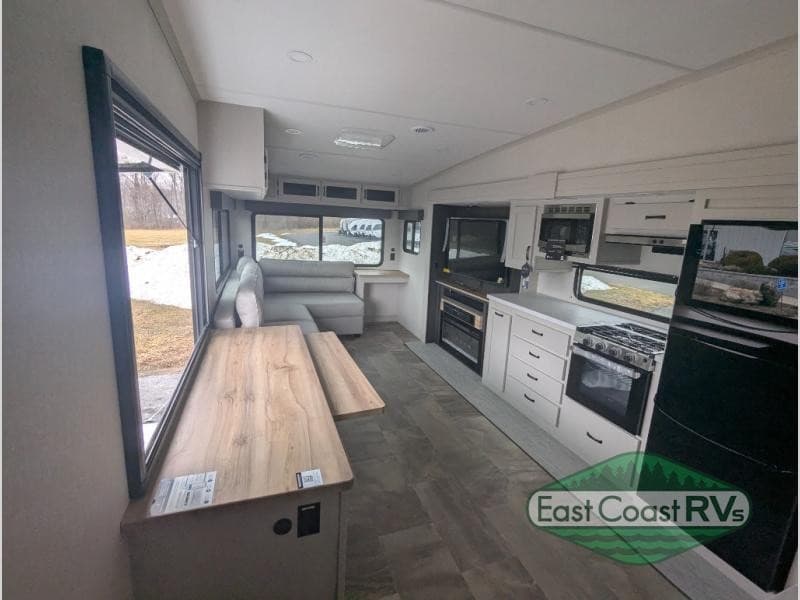 East Coast RV Specialists Reports Increased Inventory Turnover and Steady Sales Activity